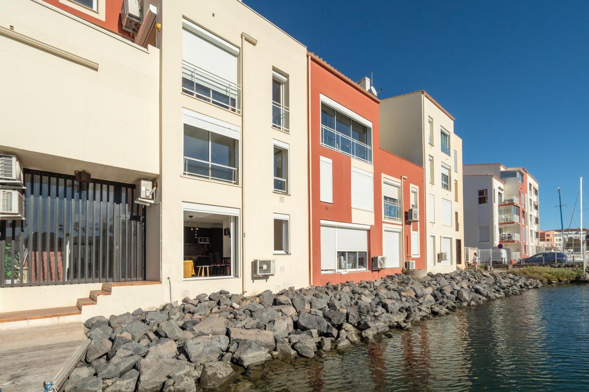 Sejournez les pieds dans l eau appartement classé 2 étoiles Agde Exterior foto